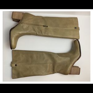 Vincent Camino cream colored boots